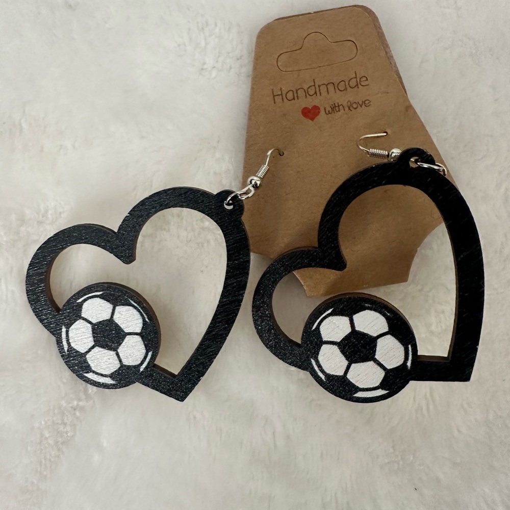 Gorgeous Earring Bundle - Picture 8 of 10